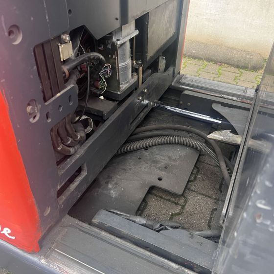Lükandmastiga tõstuk Linde R14S-12: pilt 6