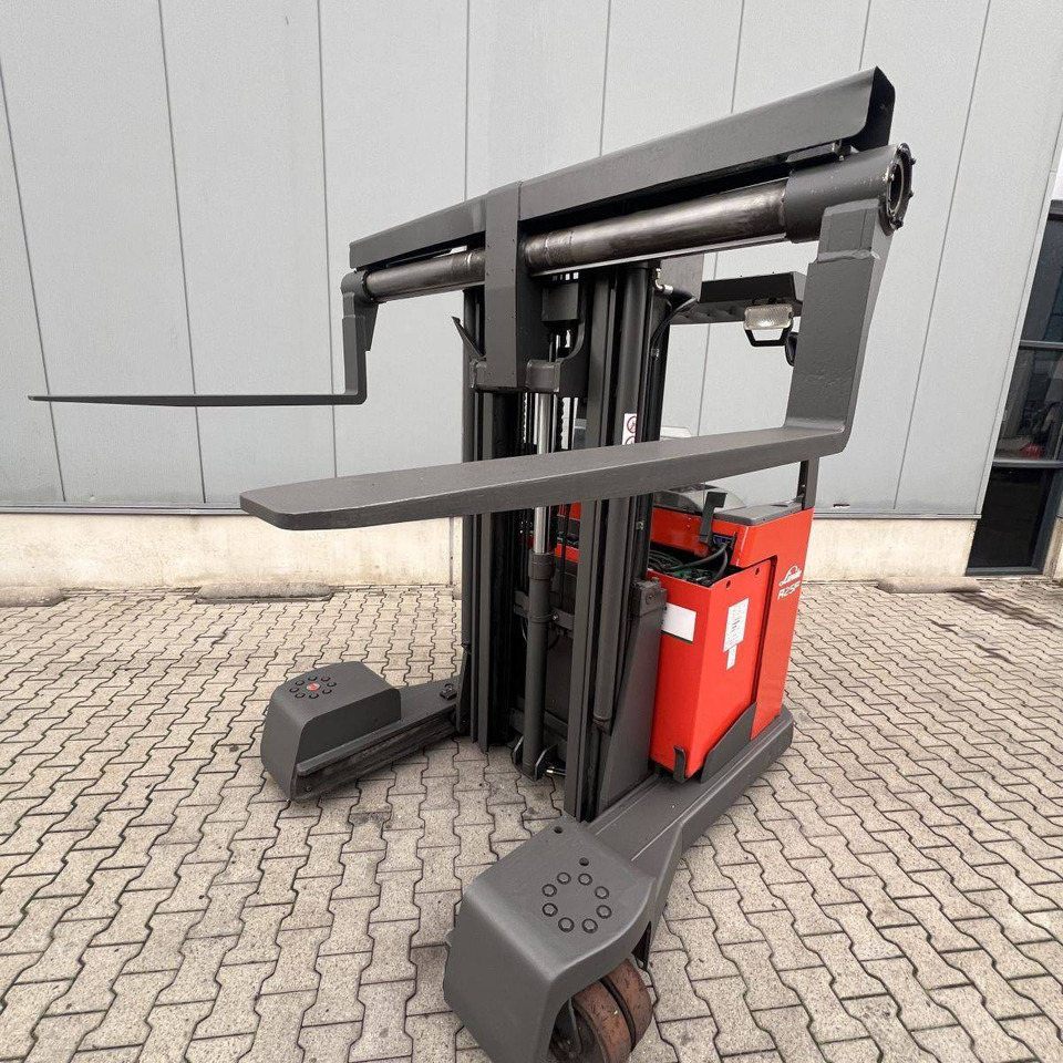 Linde R25F - 4-suunaline lükandmastiga tõstuk: pilt 5 Linde R25F - 4-suunaline lükandmastiga tõstuk: pilt 5