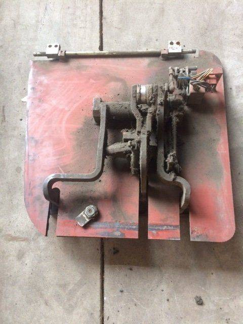 Plate floor assy for Linde R14, Series 376 - Pedaal - Materjali käitlemise seade: pilt 2 Plate floor assy for Linde R14, Series 376 - Pedaal - Materjali käitlemise seade: pilt 2
