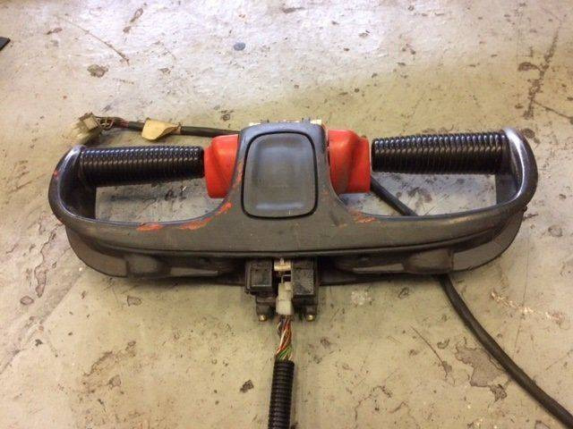 Tiller Head for Linde T30, Series 362 - Juhtimine - Materjali käitlemise seade: pilt 1 Tiller Head for Linde T30, Series 362 - Juhtimine - Materjali käitlemise seade: pilt 1