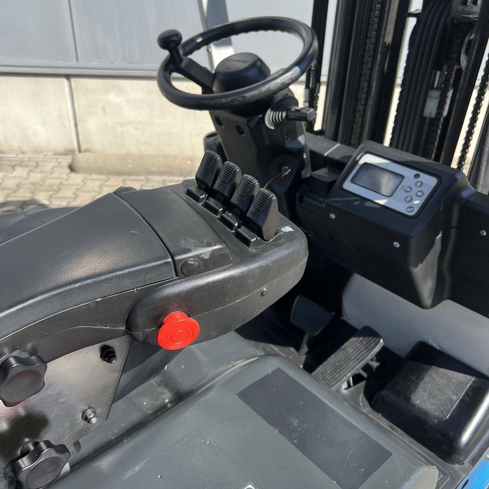 Unicarriers AG1N1L16Q - Elektritõstuk: pilt 4 Unicarriers AG1N1L16Q - Elektritõstuk: pilt 4