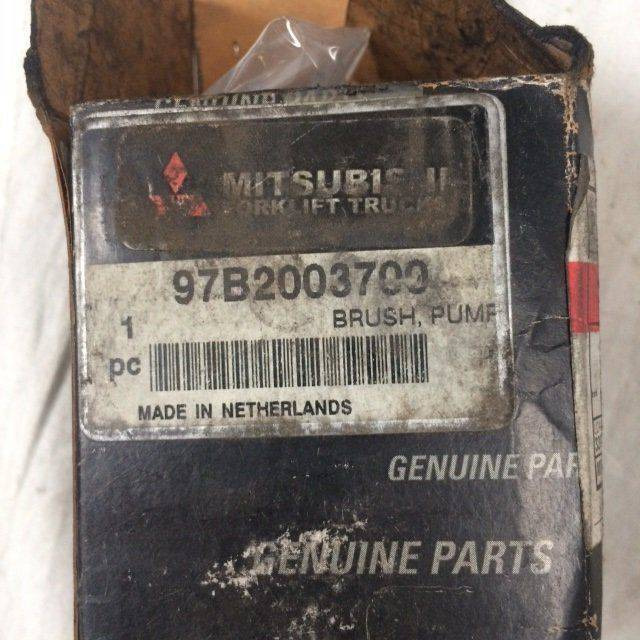 Brush,pump motor kit for Caterpillar - Varuosa - Materjali käitlemise seade: pilt 4 Brush,pump motor kit for Caterpillar - Varuosa - Materjali käitlemise seade: pilt 4