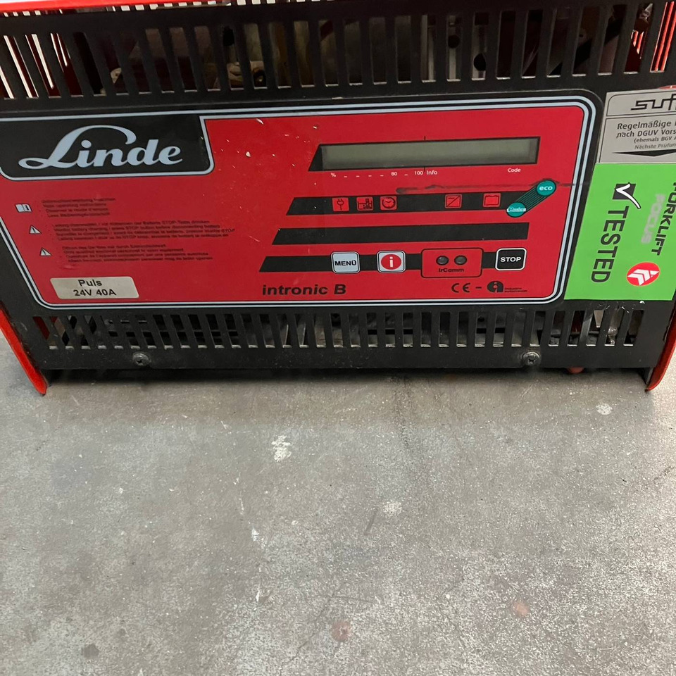 Hawker 24V/40A - Varuosa - Materjali käitlemise seade: pilt 2 Hawker 24V/40A - Varuosa - Materjali käitlemise seade: pilt 2