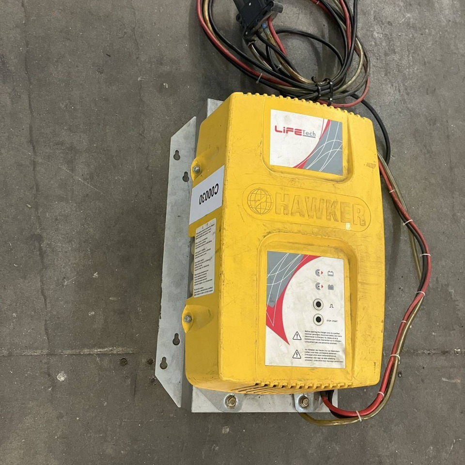 Hawker 24V/70A Lifetech - Varuosa - Materjali käitlemise seade: pilt 2 Hawker 24V/70A Lifetech - Varuosa - Materjali käitlemise seade: pilt 2