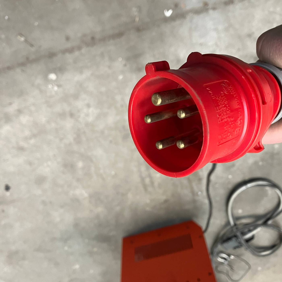 Linde 48V/125A - Varuosa - Materjali käitlemise seade: pilt 3 Linde 48V/125A - Varuosa - Materjali käitlemise seade: pilt 3