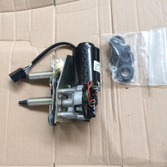 Wiper Motor 99W 12V for Caterpillar / Mitsubishi - Klaasipuhasti - Materjali käitlemise seade: pilt 1 Wiper Motor 99W 12V for Caterpillar / Mitsubishi - Klaasipuhasti - Materjali käitlemise seade: pilt 1