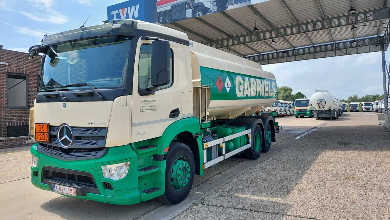 MERCEDES ANTOS - Tsisternauto: pilt 1 MERCEDES ANTOS - Tsisternauto: pilt 1