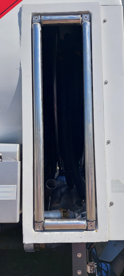 MERCEDES Antos - Tsisternauto: pilt 3 MERCEDES Antos - Tsisternauto: pilt 3