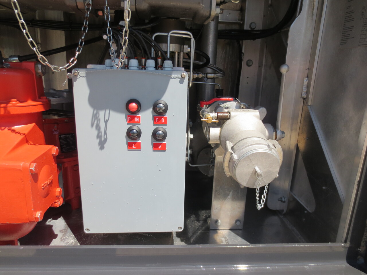 SCANIA G370 - Tsisternauto: pilt 4 SCANIA G370 - Tsisternauto: pilt 4