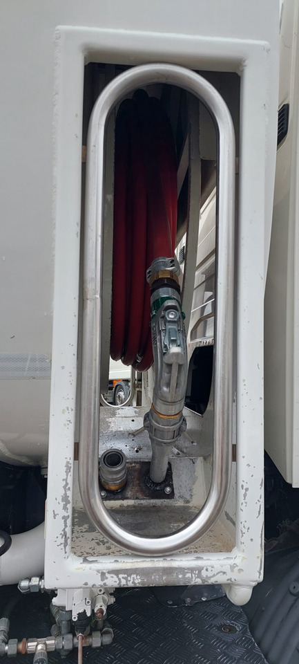 SCANIA G380 - Tsisternauto: pilt 2 SCANIA G380 - Tsisternauto: pilt 2