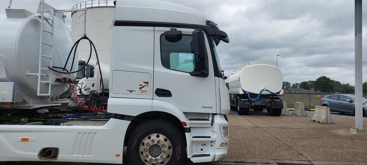 MERCEDES Actros - Sadulveok: pilt 4 MERCEDES Actros - Sadulveok: pilt 4