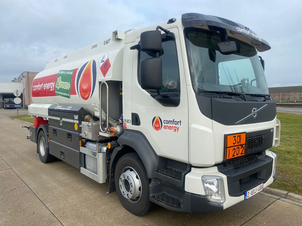 Tsisternauto VOLVO FL: pilt 6