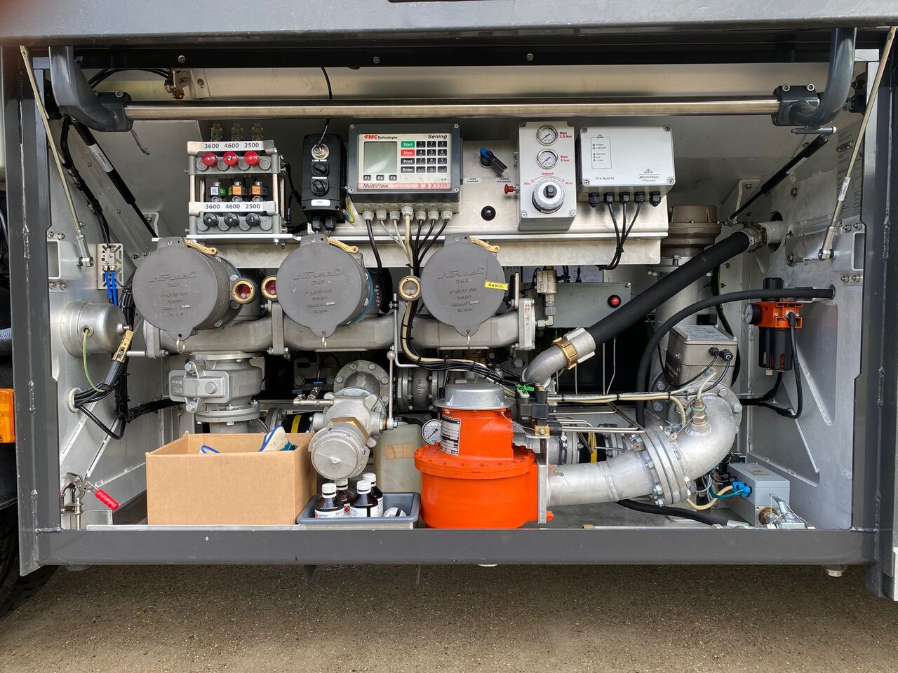 Tsisternauto VOLVO FL: pilt 11