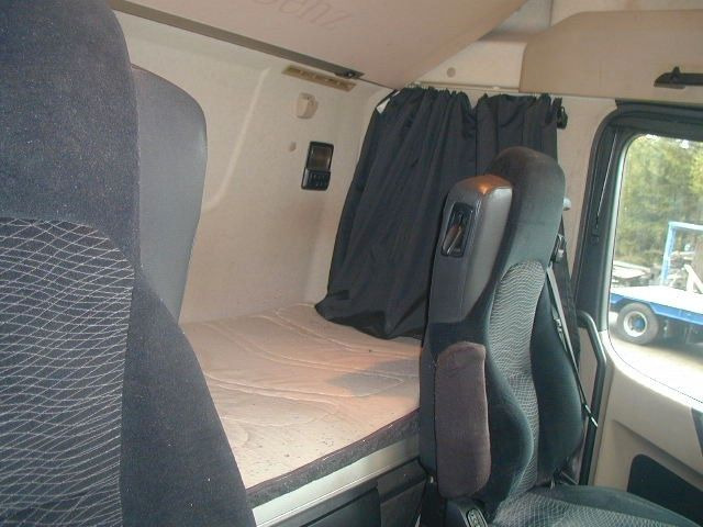 Mercedes-Benz 1843 - Sadulveok: pilt 5 Mercedes-Benz 1843 - Sadulveok: pilt 5