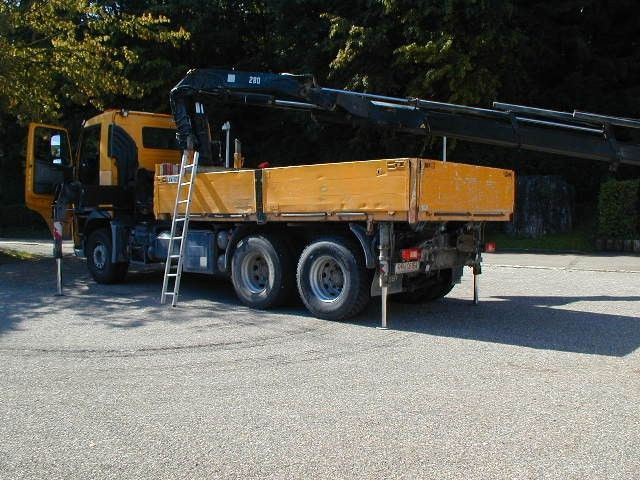 Volvo FH 12 6x4 Volvo FH 12 6x4 - Madelveok/ Platvormveok, Kraanaga veoauto: pilt 2 Volvo FH 12 6x4 Volvo FH 12 6x4 - Madelveok/ Platvormveok, Kraanaga veoauto: pilt 2