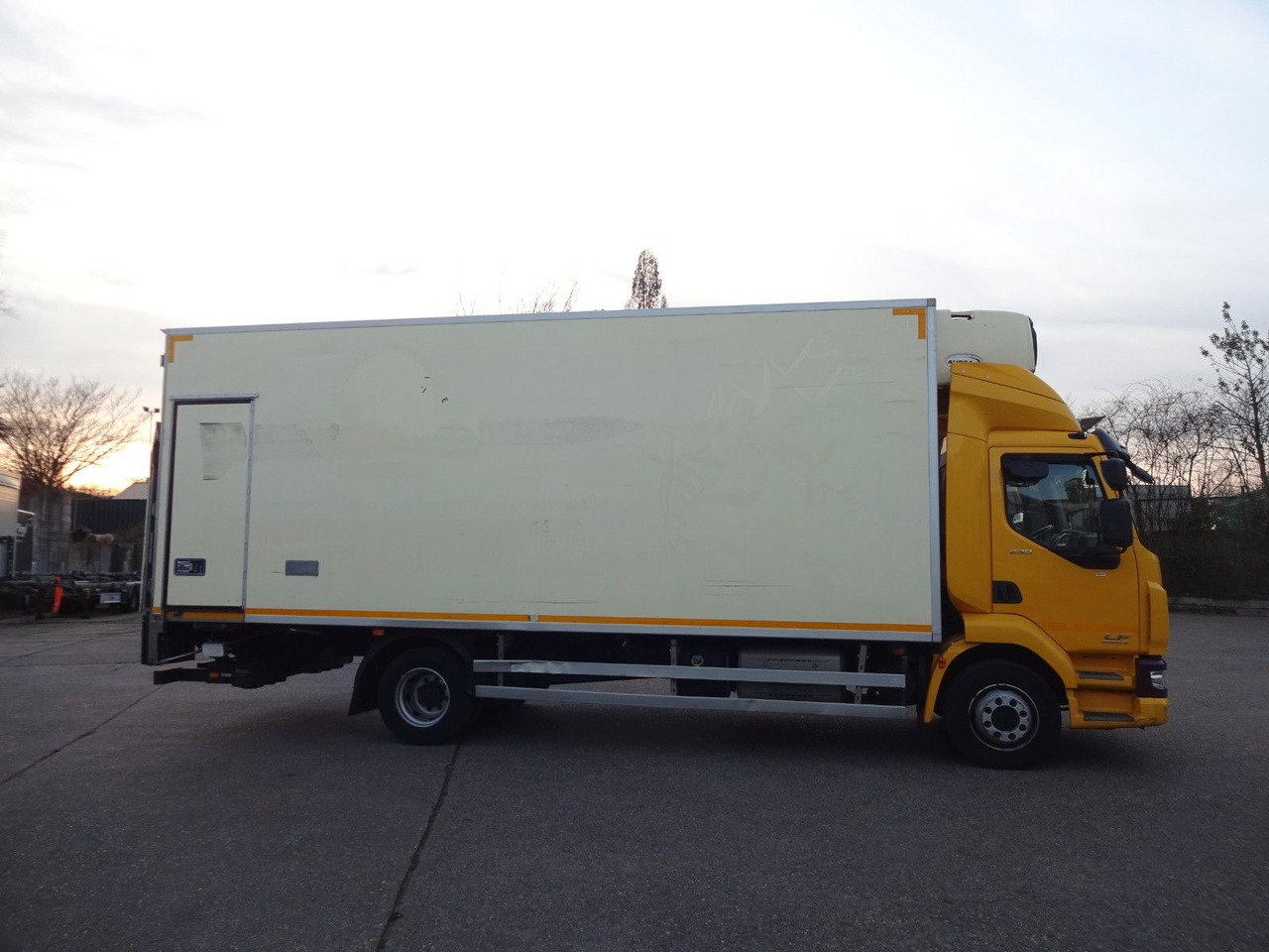 DAF LF 230, 12 T, LBW, Türen, Klima, Automat, Kamera - Kasti veoauto: pilt 4 DAF LF 230, 12 T, LBW, Türen, Klima, Automat, Kamera - Kasti veoauto: pilt 4