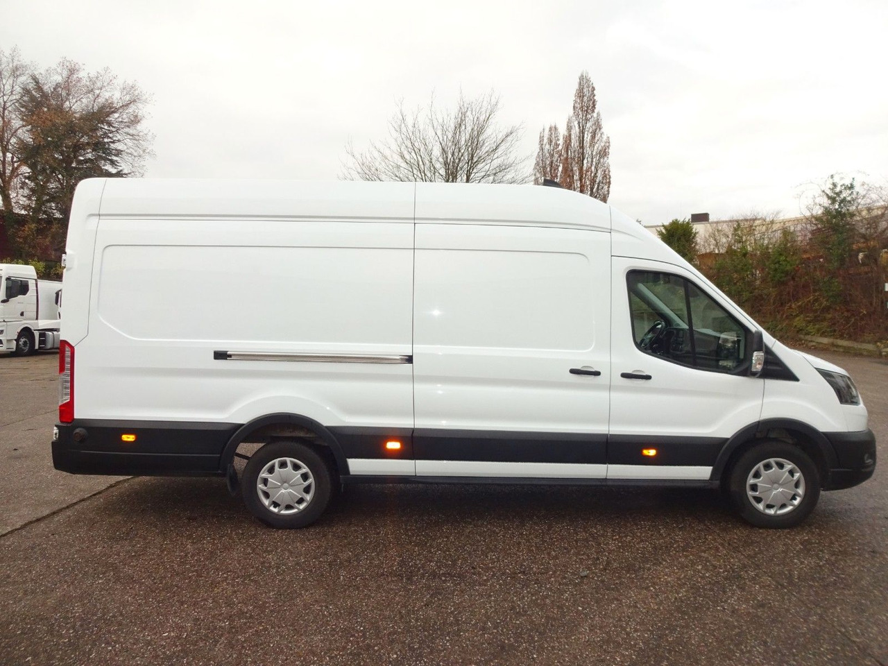 Ford Transit Kasten L4H3, Neu Klima, Tempomat, Kamera - Kaubik: pilt 4 Ford Transit Kasten L4H3, Neu Klima, Tempomat, Kamera - Kaubik: pilt 4