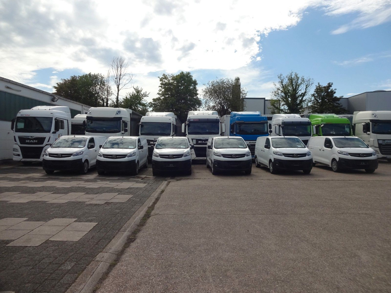Opel Opel 5 x Vivaro Kasten L1H1, Klima, PDC, - Väike kaubik: pilt 2 Opel Opel 5 x Vivaro Kasten L1H1, Klima, PDC, - Väike kaubik: pilt 2