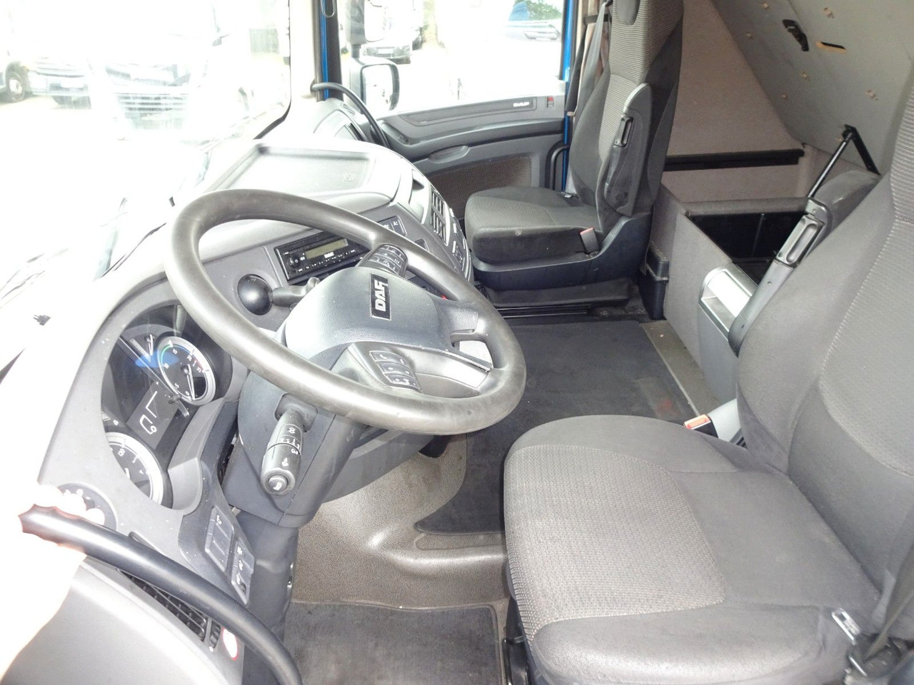 DAF XF 440, SC, Klima, 2 x Tank, Intarder, Standklim liising DAF XF 440, SC, Klima, 2 x Tank, Intarder, Standklim: pilt 14