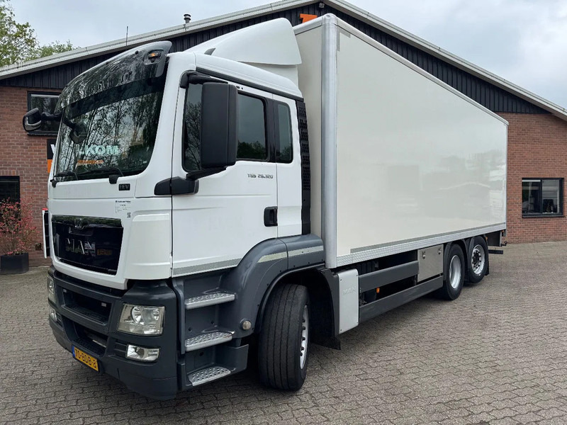 MAN TGS 26.320 EEV Koffer Stuuras AHK 3.000KG LBW 360.390KM! NL TRUCK - Kasti veoauto: pilt 1 MAN TGS 26.320 EEV Koffer Stuuras AHK 3.000KG LBW 360.390KM! NL TRUCK - Kasti veoauto: pilt 1