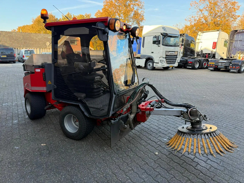 Nimos DM-Trac 205 OKB-70- Onkruidborstelmachine Werktuigendrager 4X Hydraulische functie - Tööstuslik kuivpühkimismasin: pilt 2 Nimos DM-Trac 205 OKB-70- Onkruidborstelmachine Werktuigendrager 4X Hydraulische functie - Tööstuslik kuivpühkimismasin: pilt 2