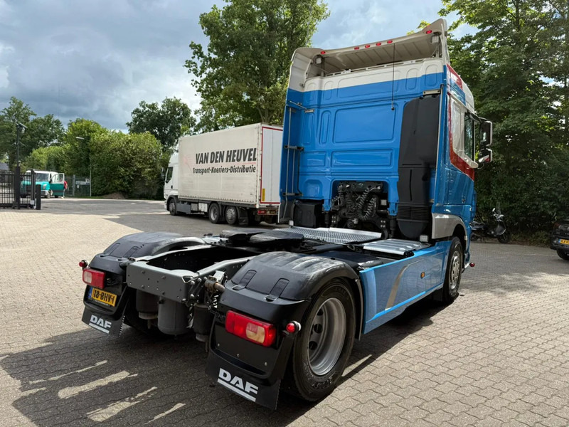 DAF XF 440 XF 440 FT Space Cab Special Interior NL Truck - Sadulveok: pilt 4 DAF XF 440 XF 440 FT Space Cab Special Interior NL Truck - Sadulveok: pilt 4