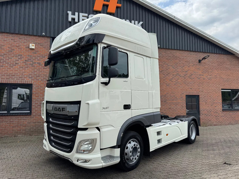 DAF XF 480 SSC Super Space 2x tank LED PTO-Prep 338.054M ACC - Sadulveok: pilt 1 DAF XF 480 SSC Super Space 2x tank LED PTO-Prep 338.054M ACC - Sadulveok: pilt 1