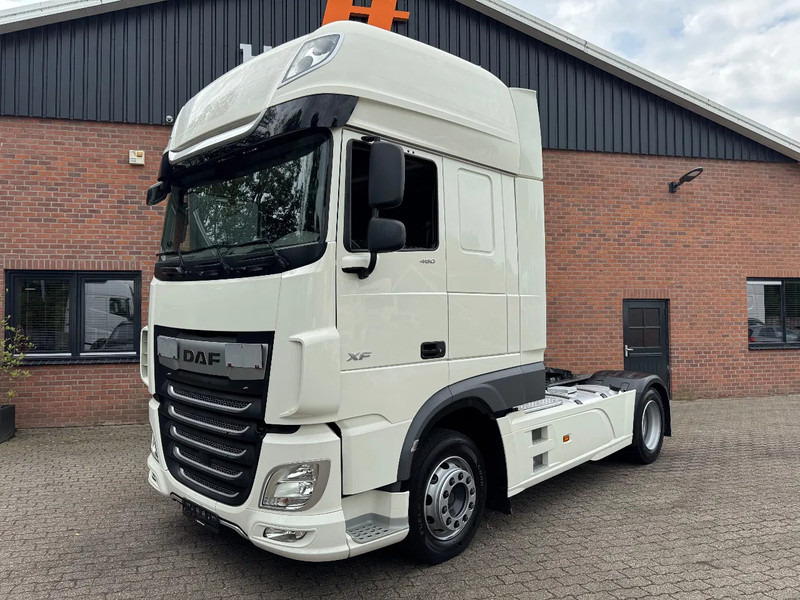 DAF XF 480 SSC Super Space 2x tank LED PTO-Prep 353.805KM ACC - Sadulveok: pilt 1 DAF XF 480 SSC Super Space 2x tank LED PTO-Prep 353.805KM ACC - Sadulveok: pilt 1