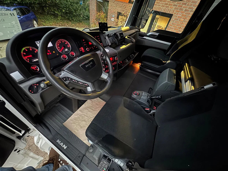 MAN TGX 18.400 4x2 XLX 426.520km!! Kompressor - Sadulveok: pilt 5 MAN TGX 18.400 4x2 XLX 426.520km!! Kompressor - Sadulveok: pilt 5
