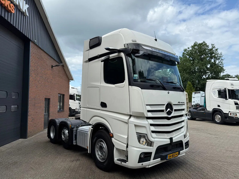 Mercedes-Benz Actros 2545 6X2 Gigaspace Standairco NL Truck 327.240KM Gestuurde voorloopas - Sadulveok: pilt 2 Mercedes-Benz Actros 2545 6X2 Gigaspace Standairco NL Truck 327.240KM Gestuurde voorloopas - Sadulveok: pilt 2