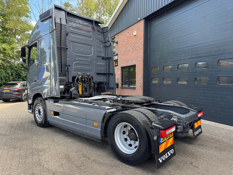 Volvo FH 460 Globetrotter XL I-Park Cool 2x tank VEB+ NL Truck - Sadulveok: pilt 2 Volvo FH 460 Globetrotter XL I-Park Cool 2x tank VEB+ NL Truck - Sadulveok: pilt 2