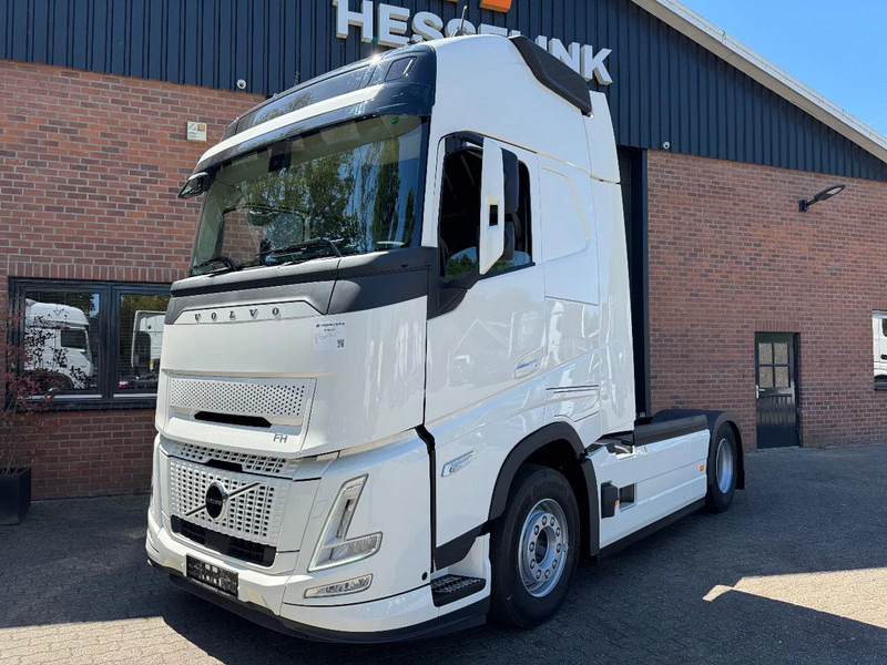 Volvo FH 500 AERO NEW! 9 Ton Vooras Globetrotter XL, PTO, ACC, Standairco, 2 tanks, LED - Sadulveok: pilt 1 Volvo FH 500 AERO NEW! 9 Ton Vooras Globetrotter XL, PTO, ACC, Standairco, 2 tanks, LED - Sadulveok: pilt 1