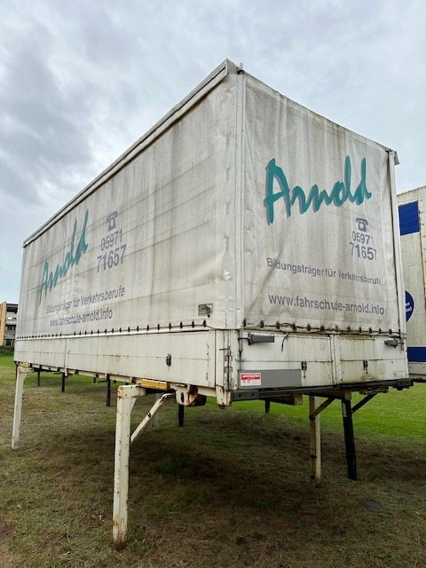 Ackermann-Fruehauf Wechselpritsche mit Bordwänden und Plane BDF System 7.150 mm - Kardinakülje vahetuskorpus: pilt 1 Ackermann-Fruehauf Wechselpritsche mit Bordwänden und Plane BDF System 7.150 mm - Kardinakülje vahetuskorpus: pilt 1