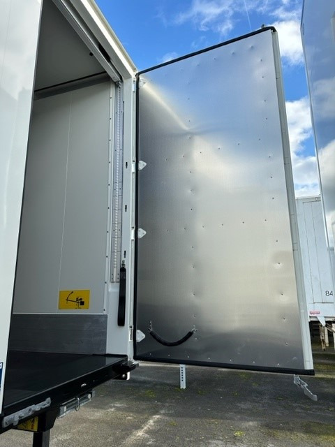 Krone BDF-System 7.450 mm, Portaltüren, FABRIKNEU - Asenduskorpus - furgoon: pilt 3 Krone BDF-System 7.450 mm, Portaltüren, FABRIKNEU - Asenduskorpus - furgoon: pilt 3