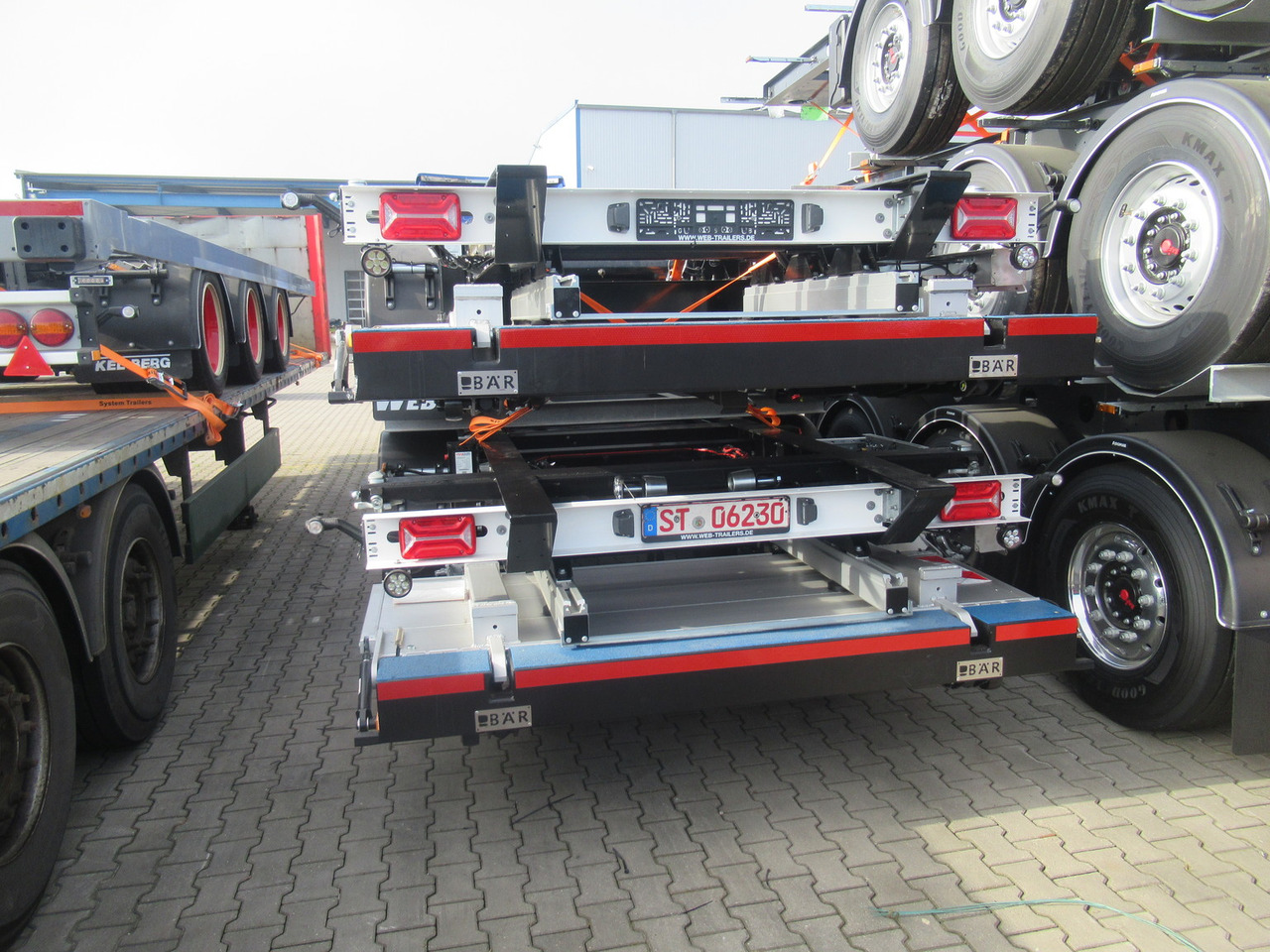 System Trailers BDF-System, Standard ohne Zulassung, mit Ladebordwand - Furgoonjärelhaagis: pilt 3 System Trailers BDF-System, Standard ohne Zulassung, mit Ladebordwand - Furgoonjärelhaagis: pilt 3