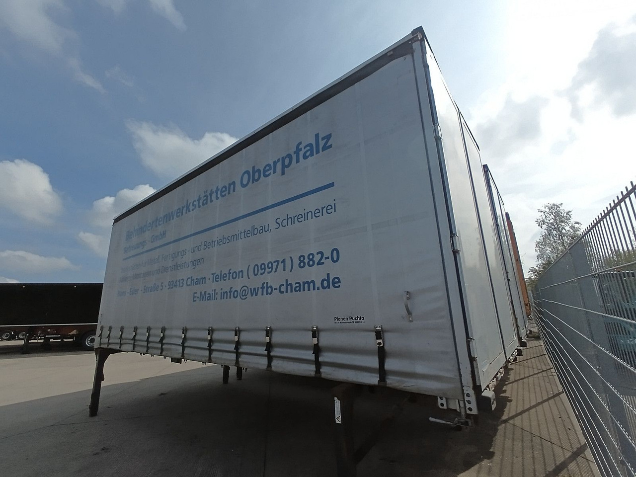 Kardinakülje vahetuskorpus Hofmann 2xWB2205 C745 9/2007 Hubdach,Curtainsider,Edscha Hofmann 2xWB2205 C745 9/2007 Hubdach,Curtainsider,Edscha: pilt 25