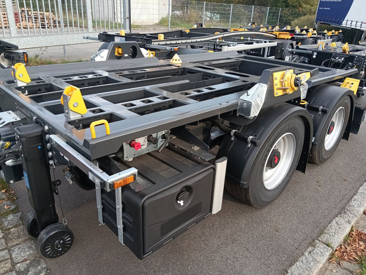 Hüffermann 2-A-MINI-CARRIER SAFETYFIX VERZINKT NEU TOP-PREI - Multilift/ Liftdumper haagis: pilt 1 Hüffermann 2-A-MINI-CARRIER SAFETYFIX VERZINKT NEU TOP-PREI - Multilift/ Liftdumper haagis: pilt 1