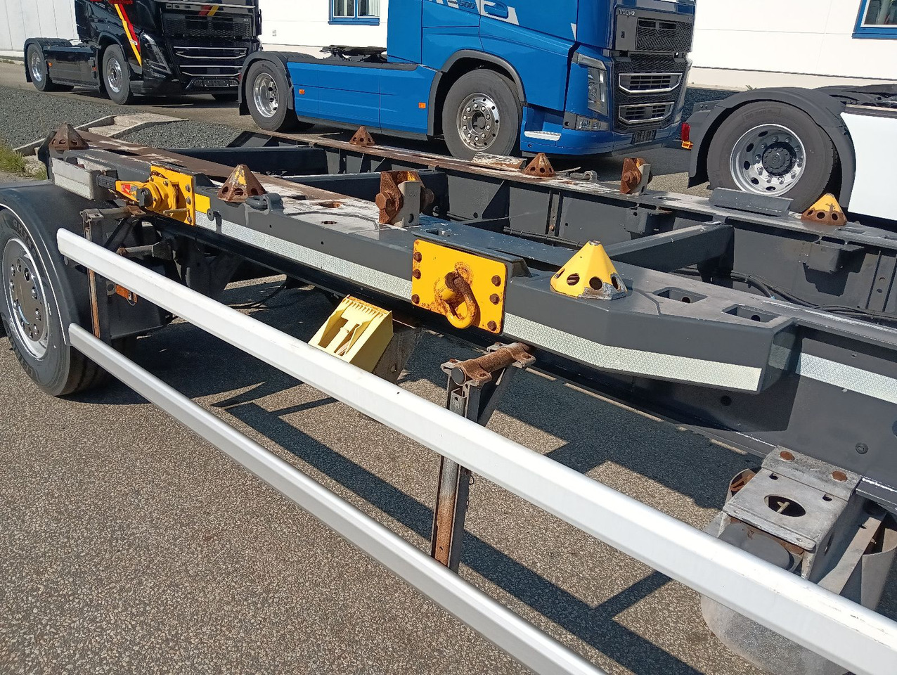 Multilift/ Liftdumper haagis Hüffermann 2-A VARIO-CARRIER VERZINKT SAFETYFIX Reifen/TÜV: pilt 17