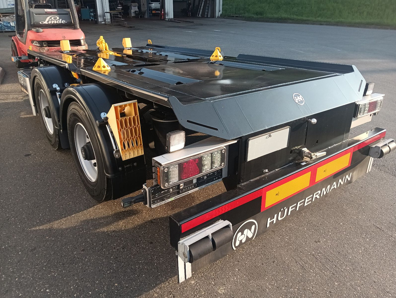 Hüffermann 2-ACHS-MINI-CARRIER MULTIFIX verzinkt NEU BPW Hüffermann 2-ACHS-MINI-CARRIER MULTIFIX verzinkt NEU BPW - Multilift/ Liftdumper haagis: pilt 3 Hüffermann 2-ACHS-MINI-CARRIER MULTIFIX verzinkt NEU BPW Hüffermann 2-ACHS-MINI-CARRIER MULTIFIX verzinkt NEU BPW - Multilift/ Liftdumper haagis: pilt 3