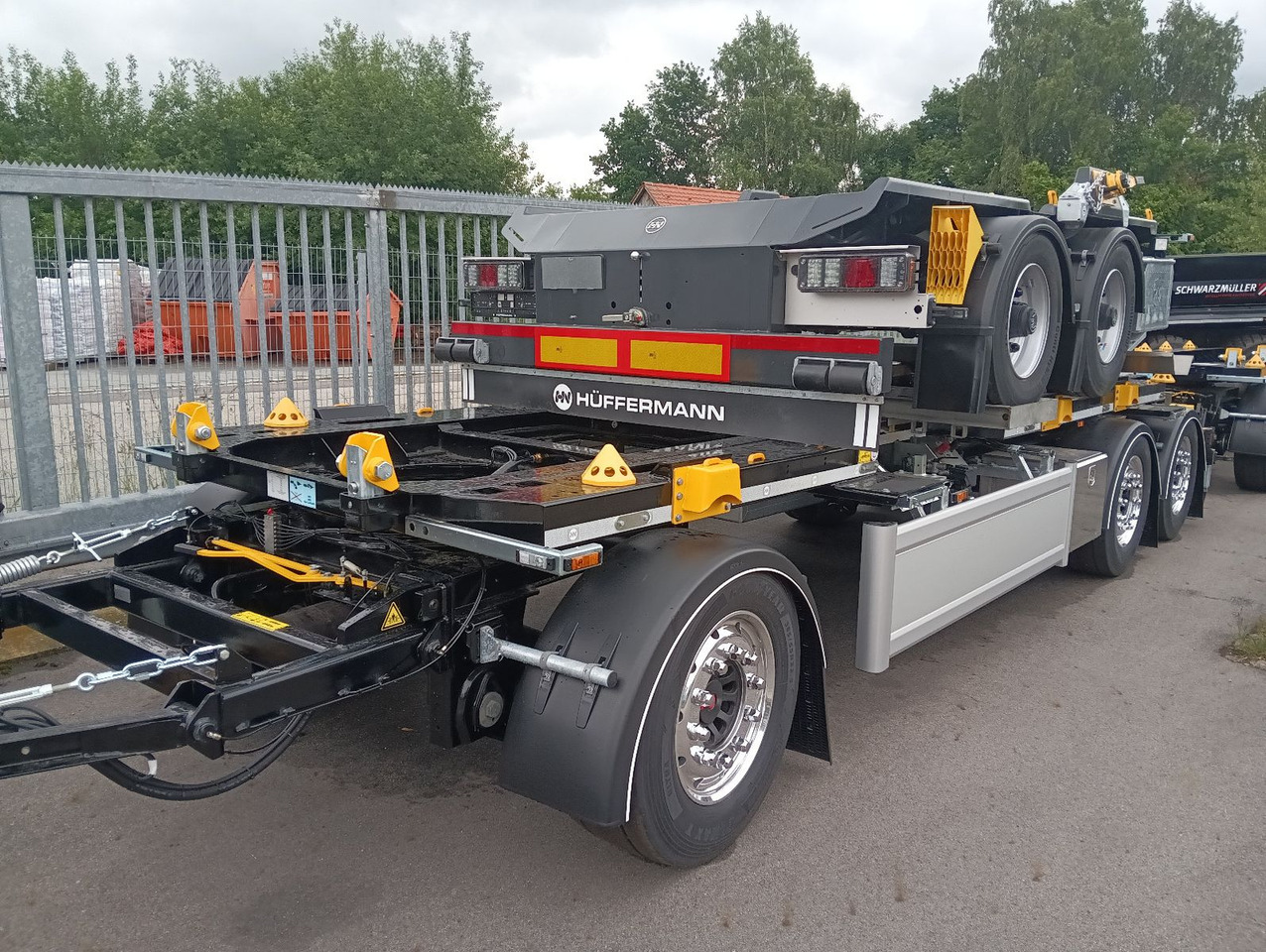 Hüffermann 3-A VARIO-CARRIER SAF NEU VERZINKT LiftAlufelgen - Multilift/ Liftdumper haagis: pilt 3 Hüffermann 3-A VARIO-CARRIER SAF NEU VERZINKT LiftAlufelgen - Multilift/ Liftdumper haagis: pilt 3