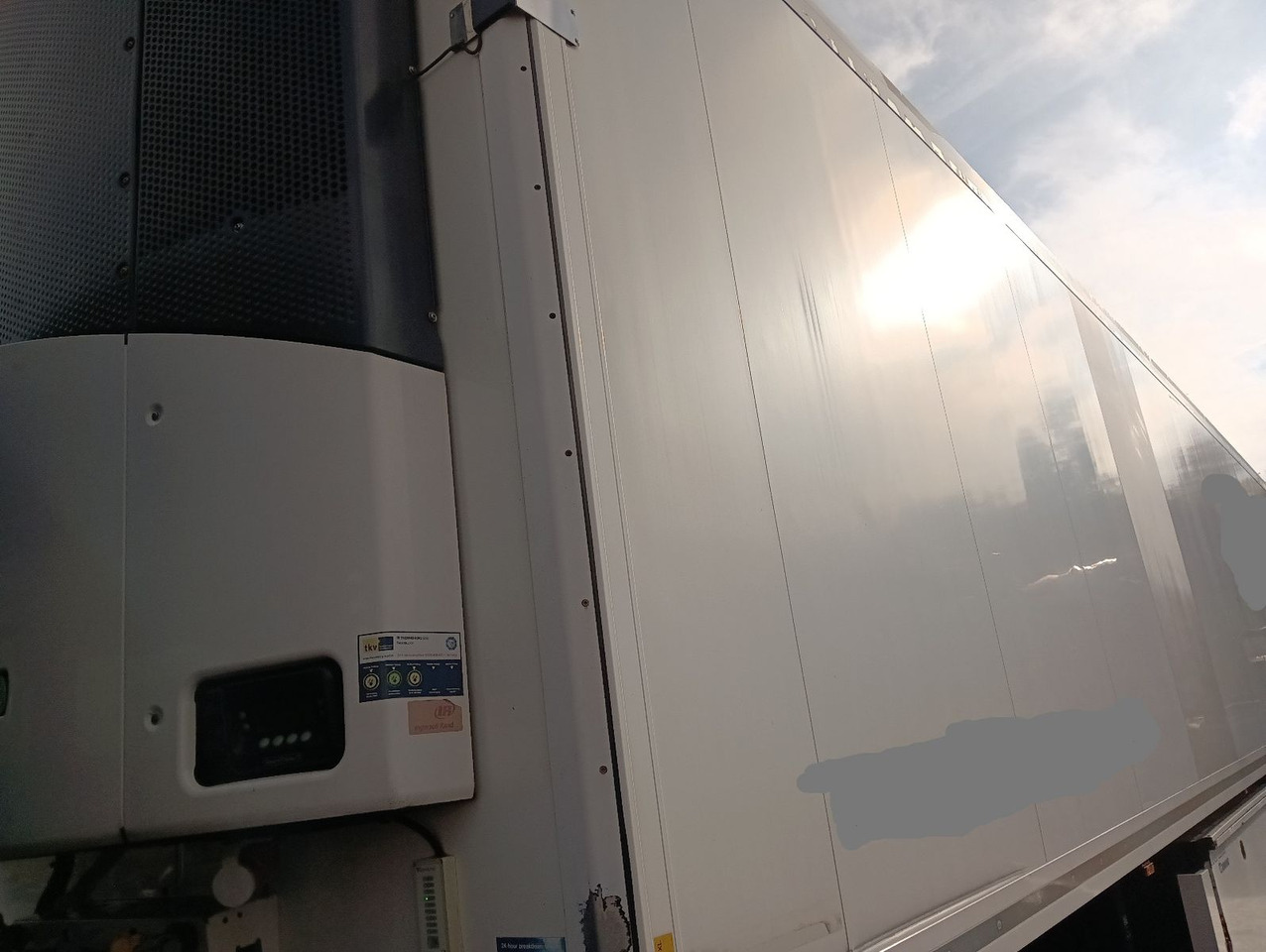 Krone SDR27eL4 ThermoKing SLX300 5777h Blumenbr Doppel - Furgoonpoolhaagis: pilt 2 Krone SDR27eL4 ThermoKing SLX300 5777h Blumenbr Doppel - Furgoonpoolhaagis: pilt 2