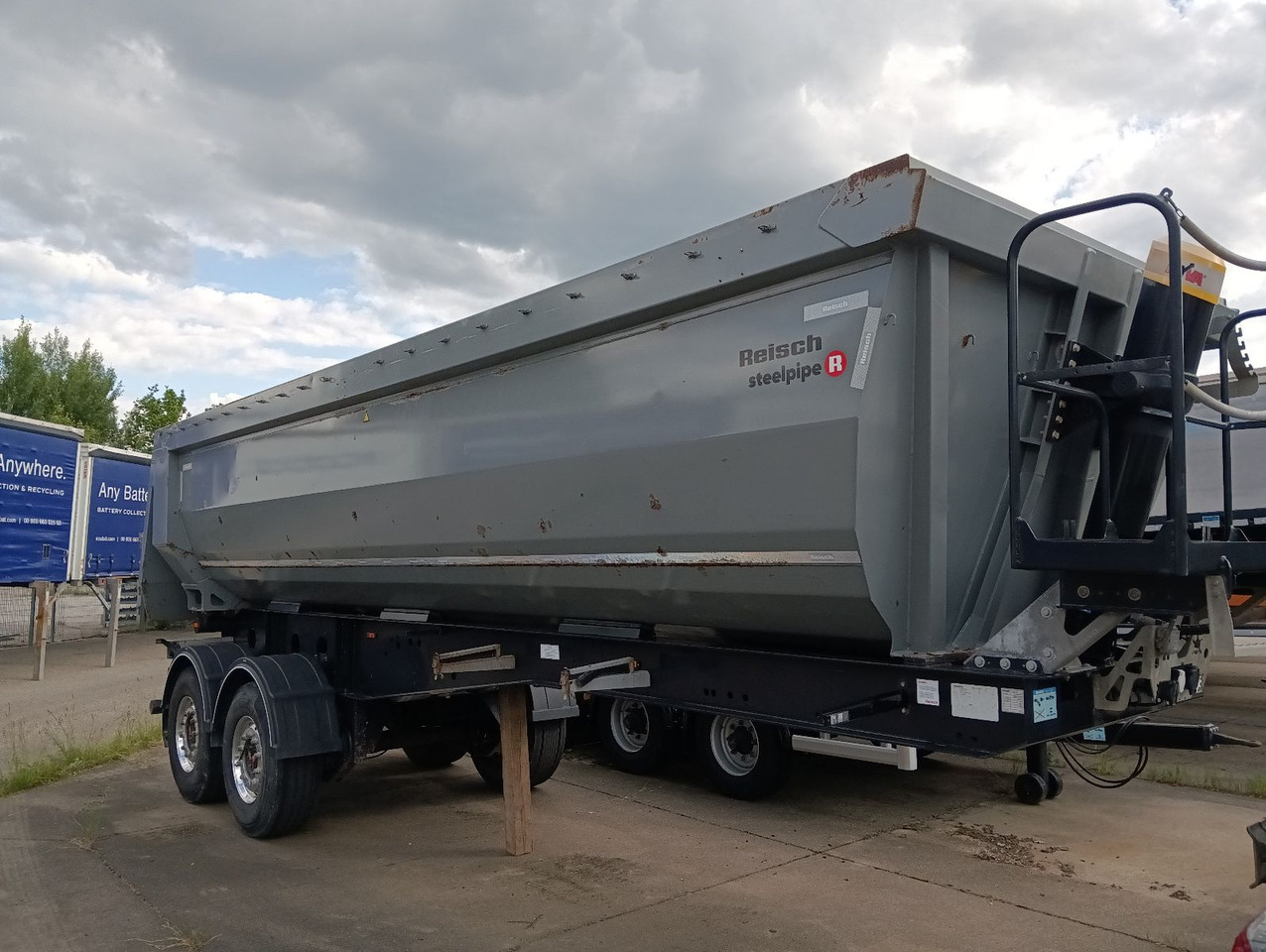 Reisch RHKS-2-SR07 25m3 2-A HARDOX ALCOA FullOption5,3t - Kallur-poolhaagis: pilt 5 Reisch RHKS-2-SR07 25m3 2-A HARDOX ALCOA FullOption5,3t - Kallur-poolhaagis: pilt 5