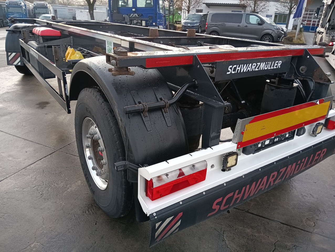 Schwarzmüller 2-A BDF 1,22/1,32 ALCOA Alufelgen ADR 120tkm TÜV Schwarzmüller 2-A BDF 1,22/1,32 ALCOA Alufelgen ADR 120tkm TÜV - Konteinerveduk/ Tõstuk järelhaagis: pilt 1 Schwarzmüller 2-A BDF 1,22/1,32 ALCOA Alufelgen ADR 120tkm TÜV Schwarzmüller 2-A BDF 1,22/1,32 ALCOA Alufelgen ADR 120tkm TÜV - Konteinerveduk/ Tõstuk järelhaagis: pilt 1