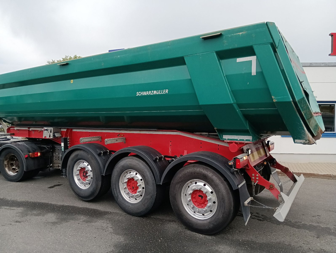 Schwarzmüller 3-A Stahlulde HARDOX ALCOA 25m3 SAF Lift 6180kg - Kallur-poolhaagis: pilt 3 Schwarzmüller 3-A Stahlulde HARDOX ALCOA 25m3 SAF Lift 6180kg - Kallur-poolhaagis: pilt 3