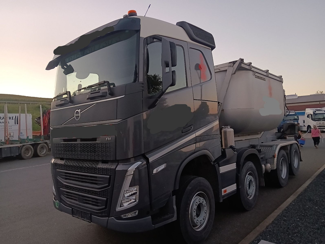 Volvo FH500 8x4R RETARDER LIFT MEILLER-Asphalt FunkAHK - Kallurauto: pilt 1 Volvo FH500 8x4R RETARDER LIFT MEILLER-Asphalt FunkAHK - Kallurauto: pilt 1