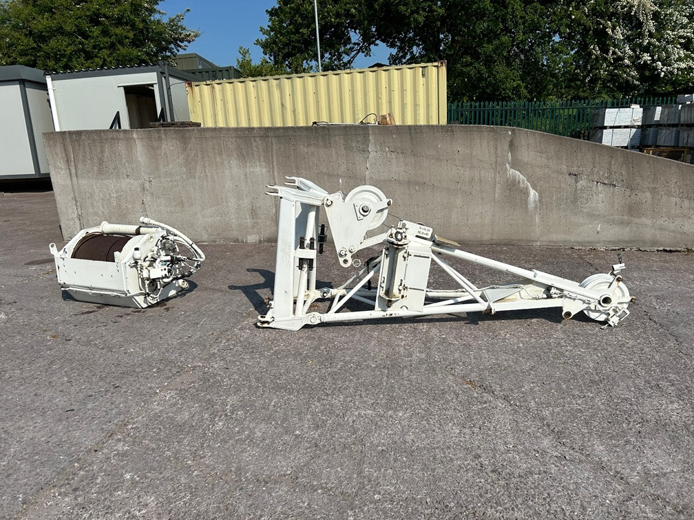 LIEBHERR Second Winch & 2.5 Meter Jib to suit LIEBHERR LTM1055-3.2 - Maastikukraana: pilt 1 LIEBHERR Second Winch & 2.5 Meter Jib to suit LIEBHERR LTM1055-3.2 - Maastikukraana: pilt 1