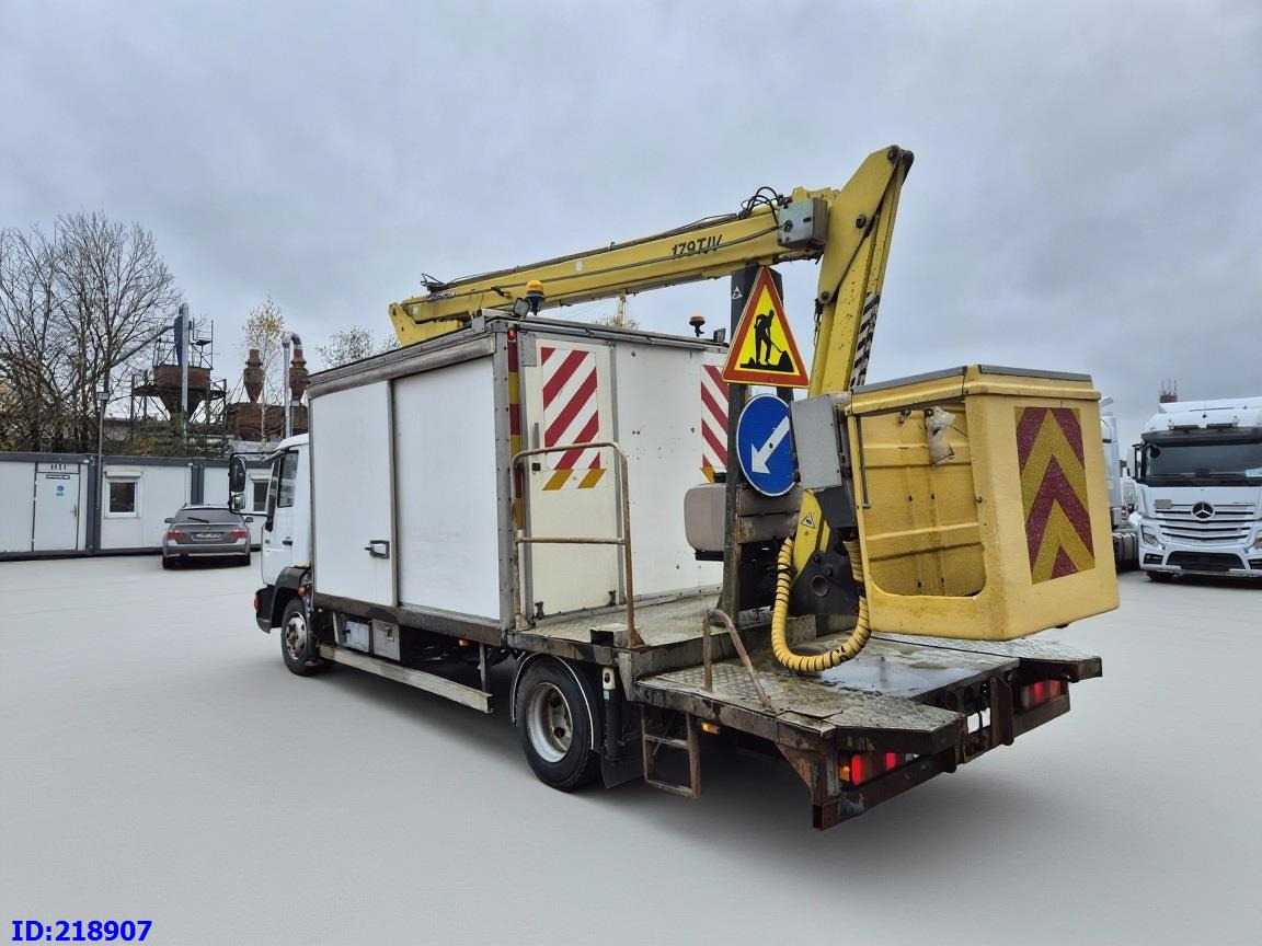 MAN LE 220C + Sky King 179TV - Veoautolt tõusev platvorm, Kommunaal-/ Erisõiduk: pilt 5 MAN LE 220C + Sky King 179TV - Veoautolt tõusev platvorm, Kommunaal-/ Erisõiduk: pilt 5