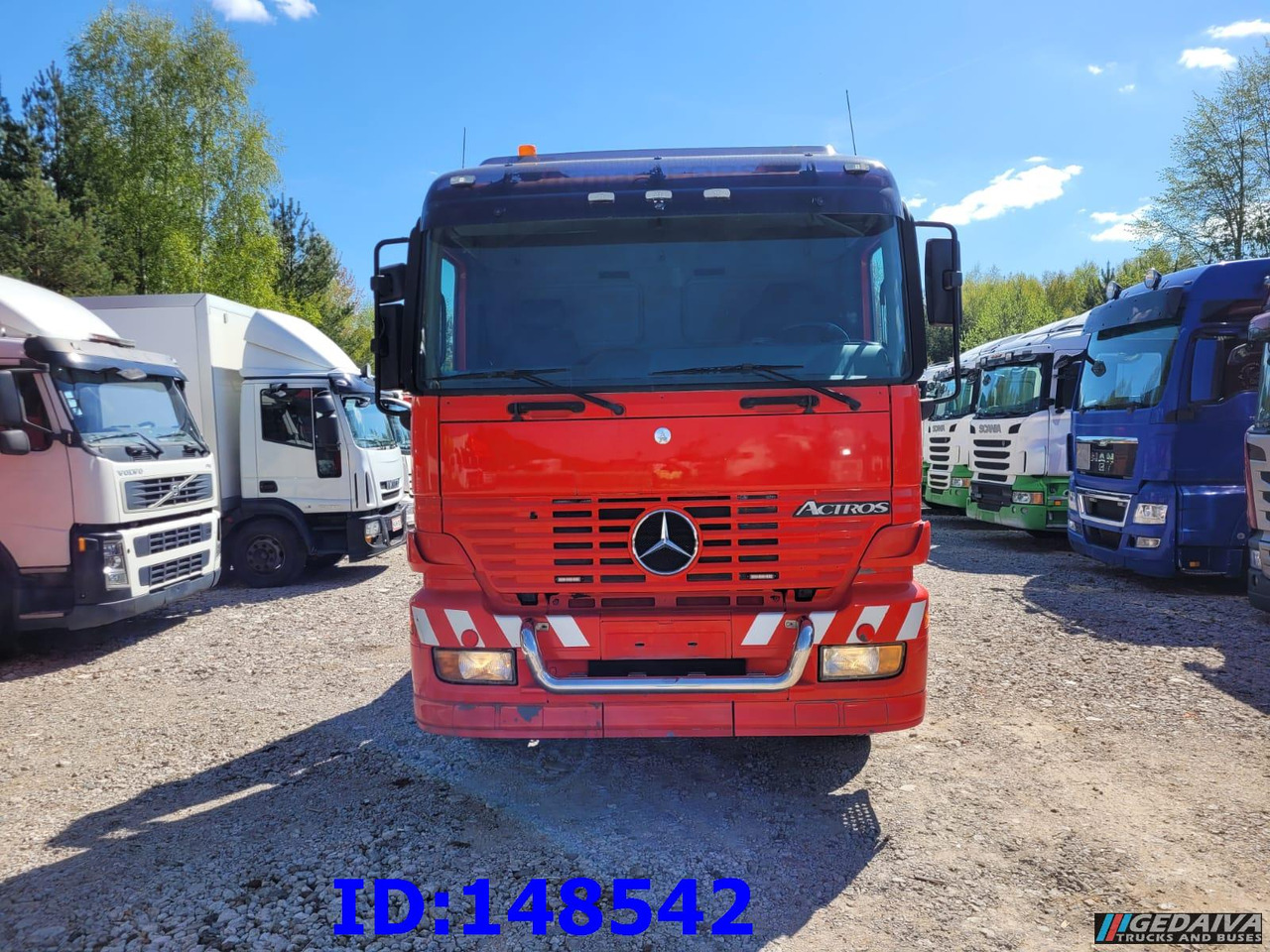 MERCEDES-BENZ Actros 1831 4x2 - Puksiirauto: pilt 4 MERCEDES-BENZ Actros 1831 4x2 - Puksiirauto: pilt 4