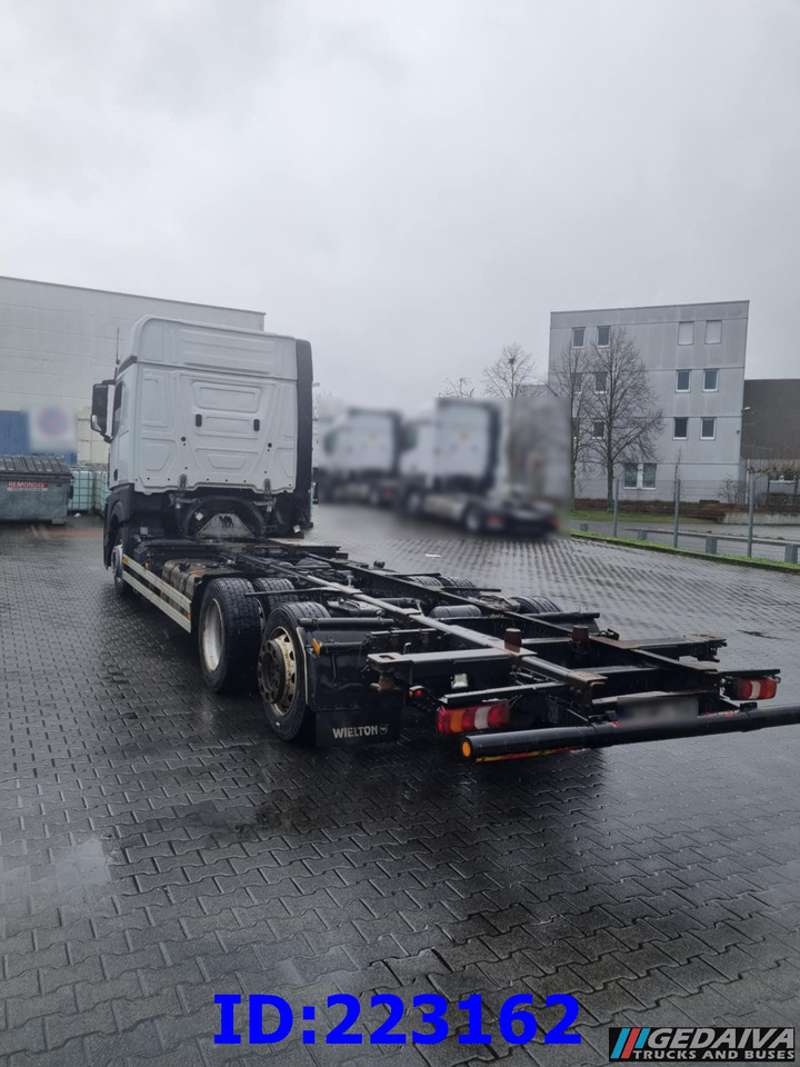 MERCEDES-BENZ Actros 2542 BDF 6x2 Euro6 - Kabiinišassiiga veoauto: pilt 5 MERCEDES-BENZ Actros 2542 BDF 6x2 Euro6 - Kabiinišassiiga veoauto: pilt 5