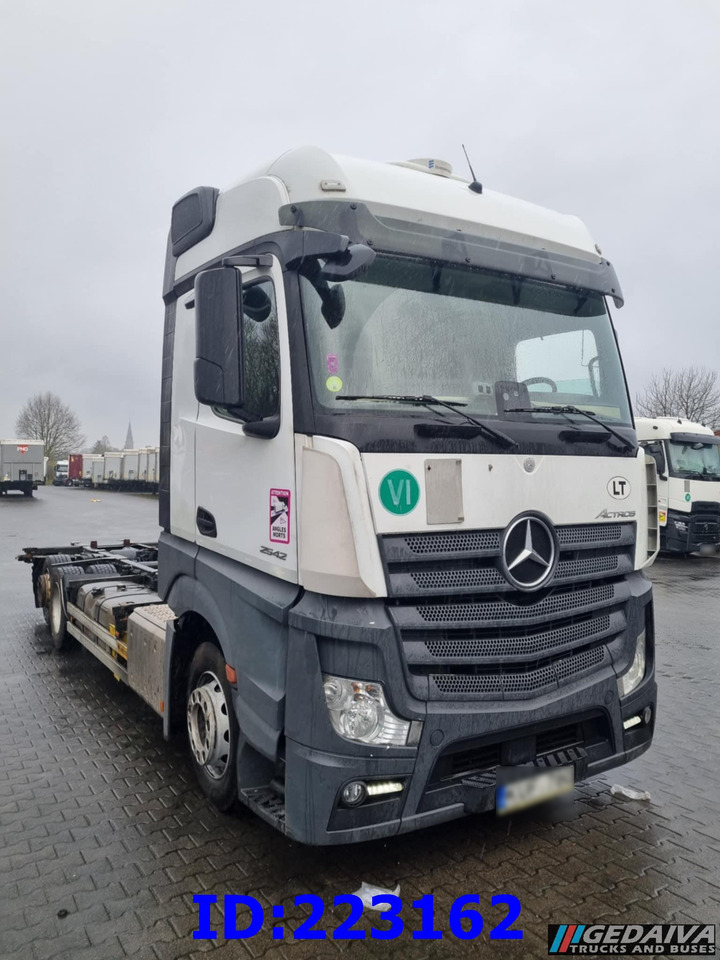 MERCEDES-BENZ Actros 2542 BDF 6x2 Euro6 - Kabiinišassiiga veoauto: pilt 2 MERCEDES-BENZ Actros 2542 BDF 6x2 Euro6 - Kabiinišassiiga veoauto: pilt 2
